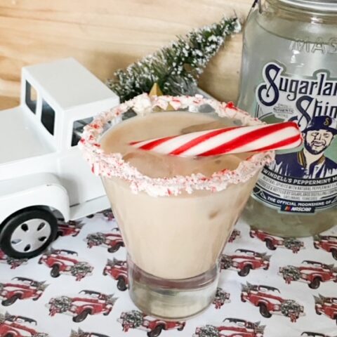 How To Make A Rich And Creamy Peppermint White Russian