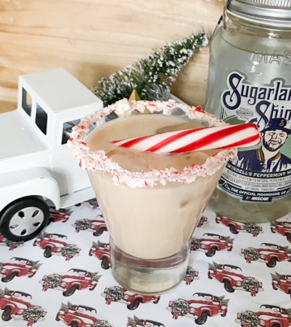 How To Make A Rich And Creamy Peppermint White Russian